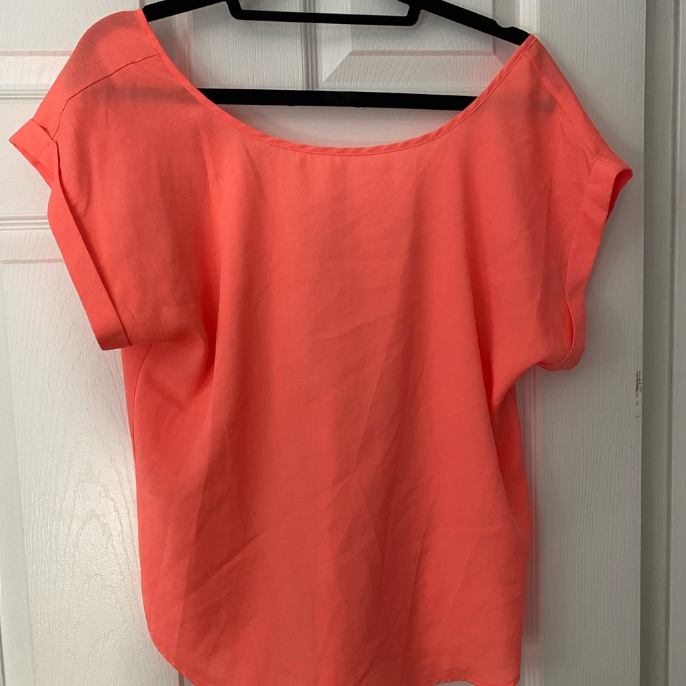 New melon shirt sleeve shirt